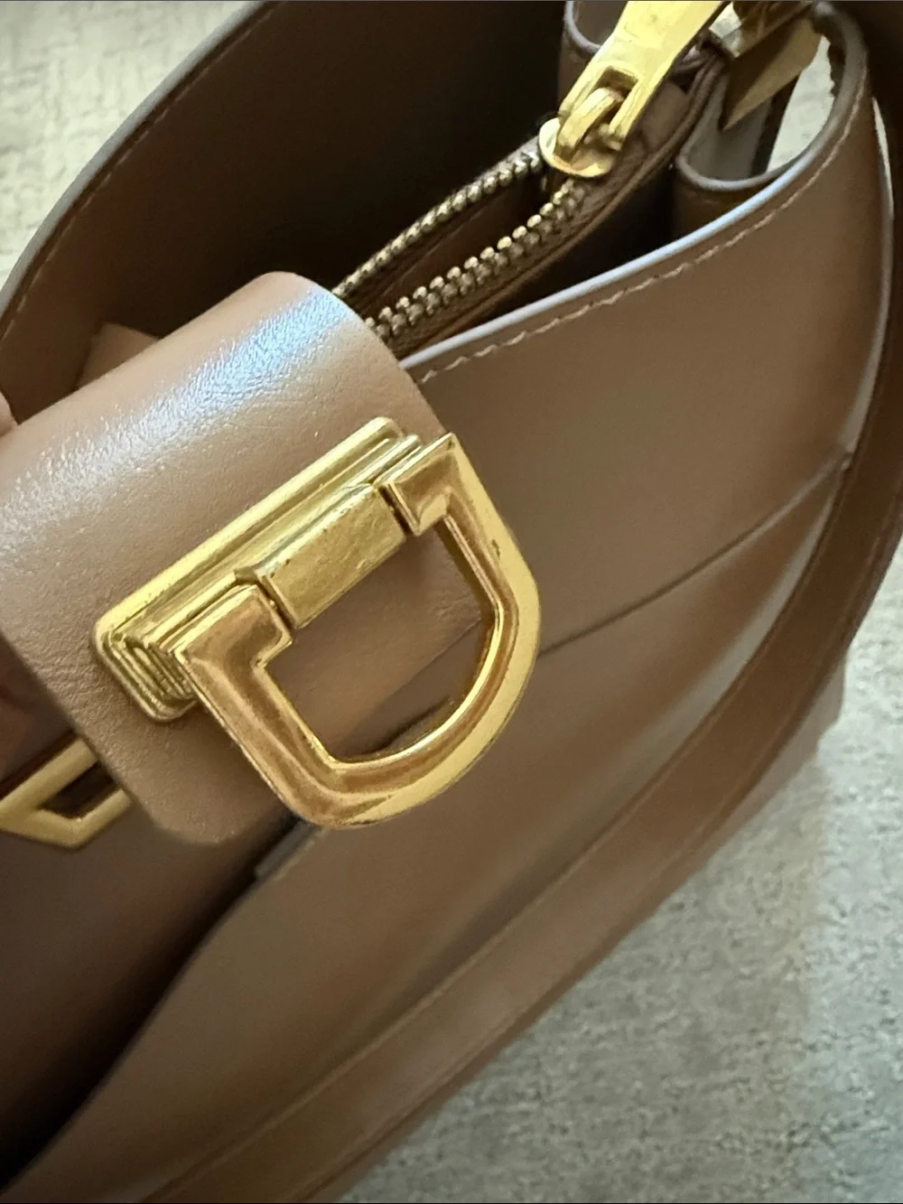 Classic Women's Shoulder Bag in Brown